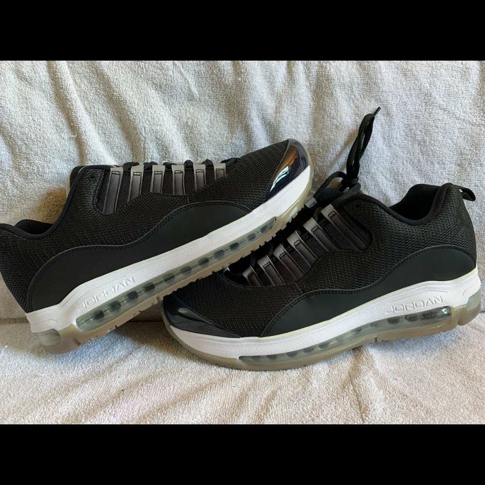 Jordan CMFT Max Air 12